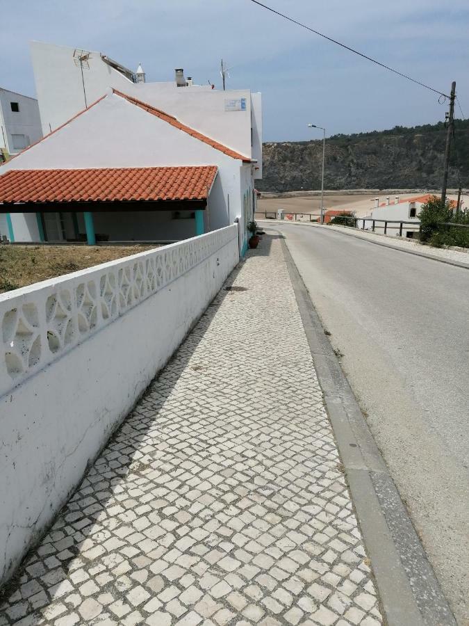 Carlo'S Beach Guest House Praia de Odeceixe Exterior photo